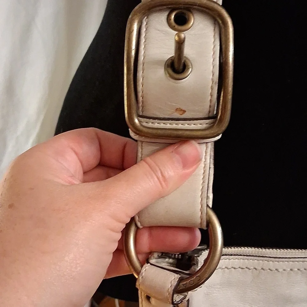 Vintage Coach Cream Shoulder Bag